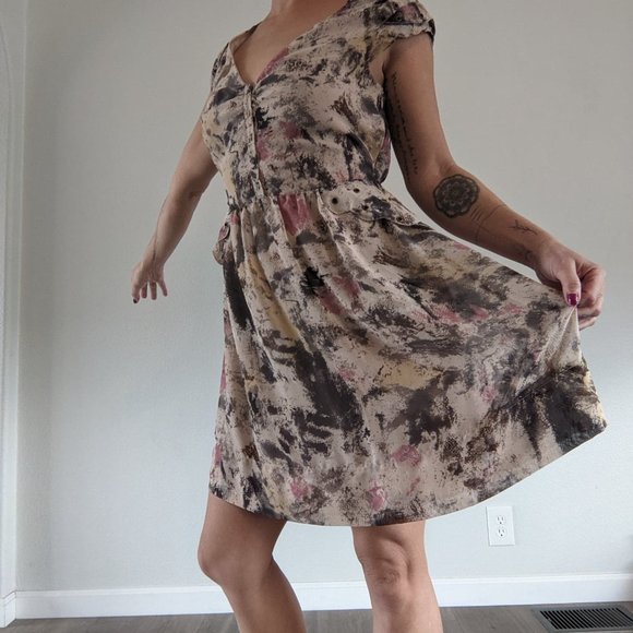 Flirty Floral Dress. (Just Jeans, size S) - Picture 3 of 5